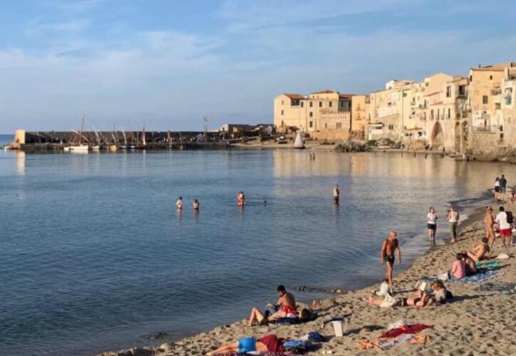 Le spiagge più belle di Cefalù: dove andare a mare durante la tua vacanza